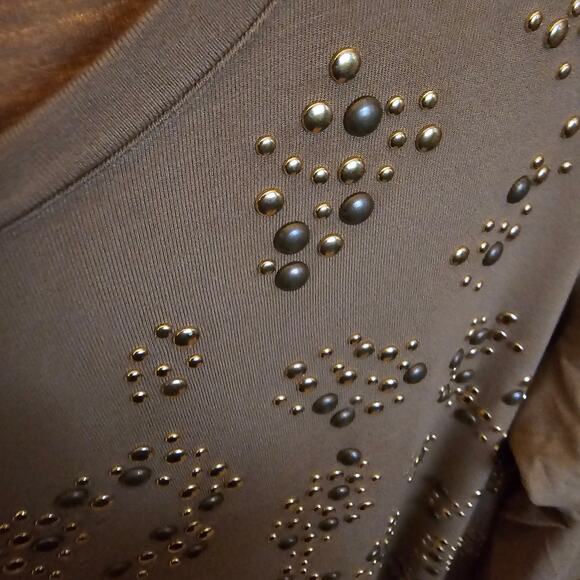 Chico's Embellished Women's Camel Top Size 2 - Picture 3 of 8